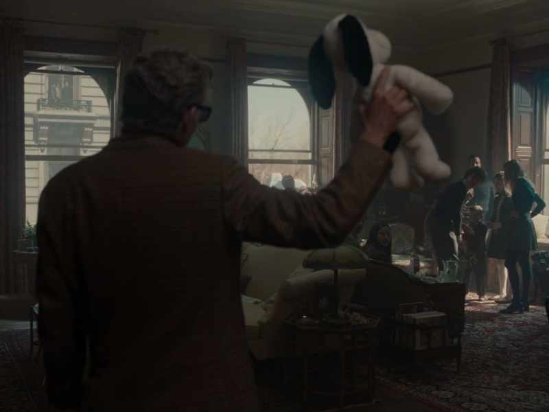 Who left... Who abandoned Snoopy in the vestibule?