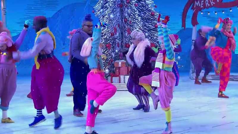 �� Who likes Christmas? ♪