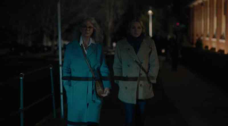 Who was that, Jean? - Who? Just a friend, Mom