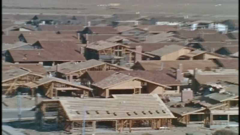 WHO'S BUILDING THOSE?