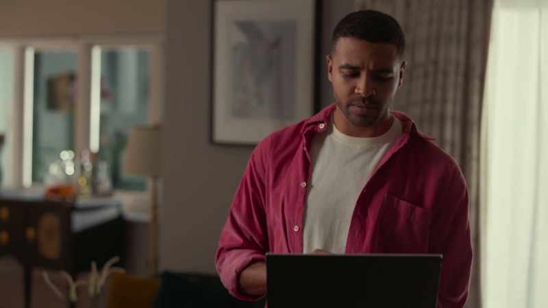 Why are you having Tia conduct a background check on the Kings?