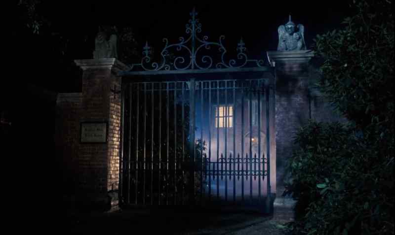 Why are we stopping here, sarge? - There's a house
