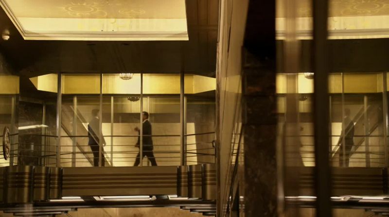 Why are there agents inall over the lobby? - Come with me