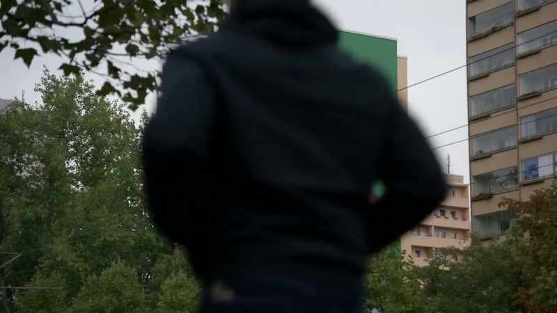 Why does an apartment building have people doing double takes?