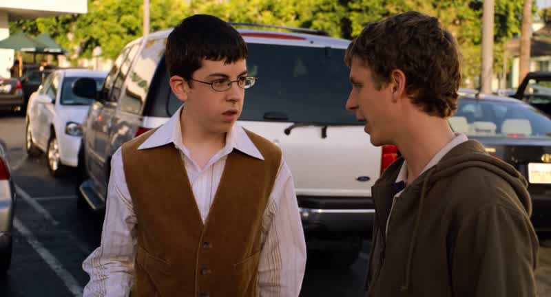 Why don't you just wear what you wore to schoolI can't do that I can't let Jules see me in what I wore to schoolIt's completely unbecomingNo one's gotten a handjob in cargo shorts since Nam