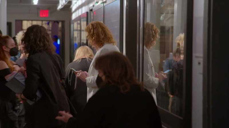 �� Why not take all of me? ♪