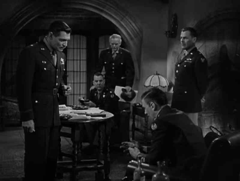 Will you gentlemen wait in the dining room, please?