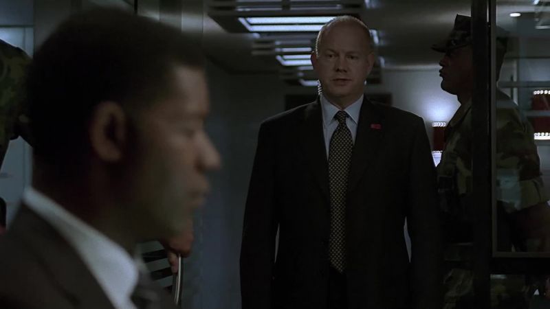 Will you please come with us, Mr President?