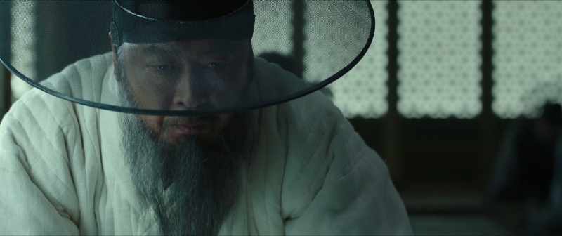 Will Your Majesty prostrate in front of the Khan?
