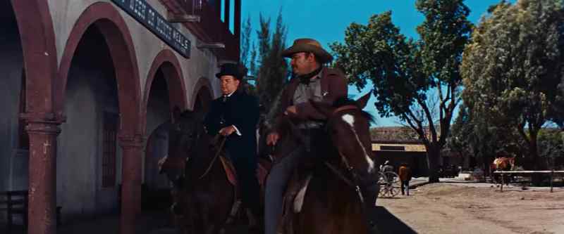Willie! Take Mr Simms' horse to the stable