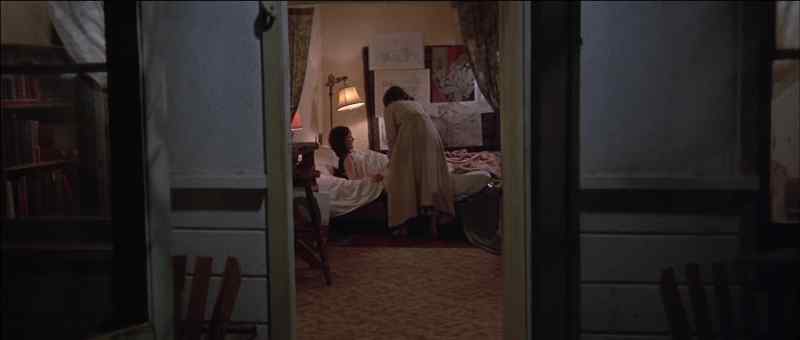Willie, what should I do? - Get, uh... Hurry!