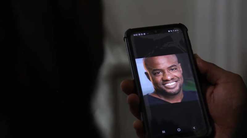 Willis Hankerson, single, black, wealthy, dead parents