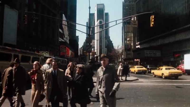 Willy, what are you doing downtown? - I'm working. What are you doing?