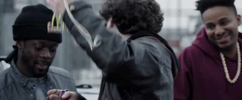 �� With his brain all on the pavement ♪