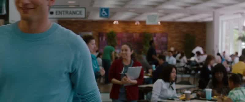 With the height differenceWe stand next to each other it looks like he's kidnapping meWhat You always do thisYou always find something wrong with everybody who likes youAnd I date guys who have real