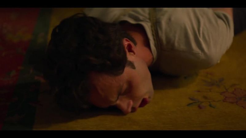 [woman grunts]