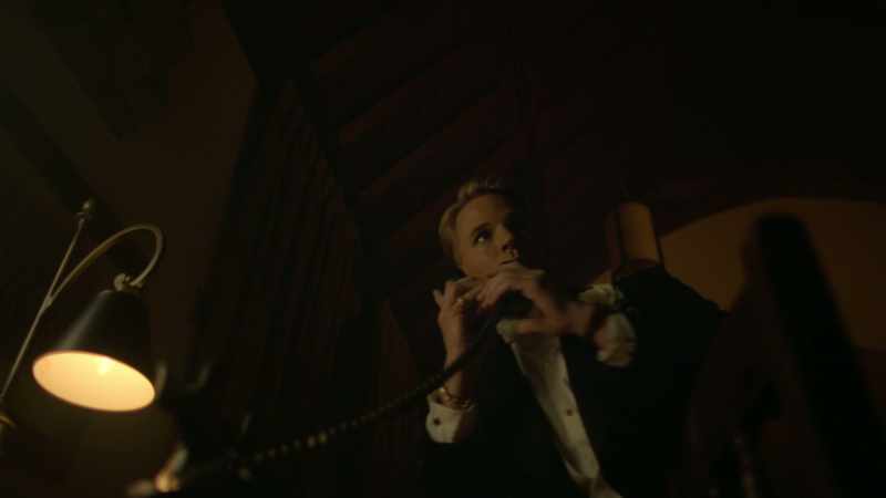 [woman] Hello? -I… I'm sorry. Just one…