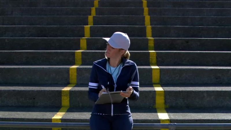 Woman: keep it up, girls! Good work!