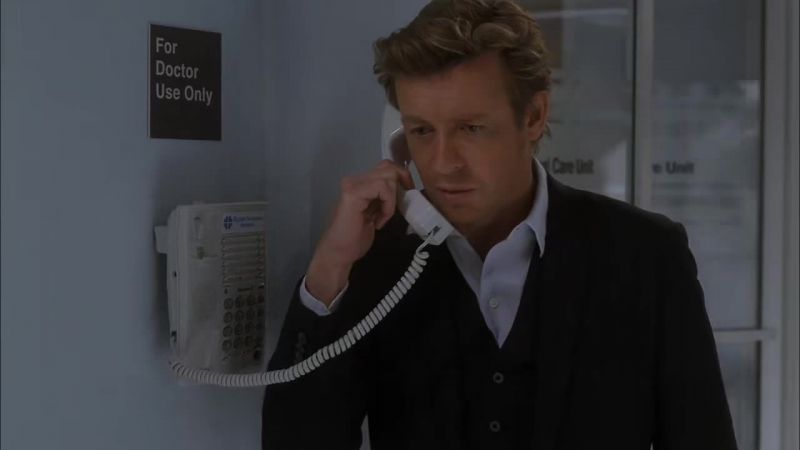(woman) operator