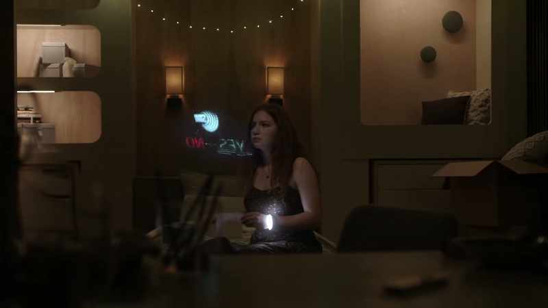 WOMAN [OVER DEX]: Foster Lee
