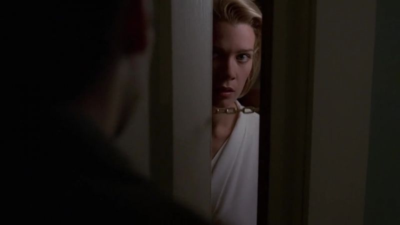 (woman) Who is it? - Fox Mulder