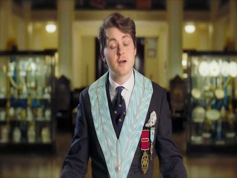 Women can become Freemasons