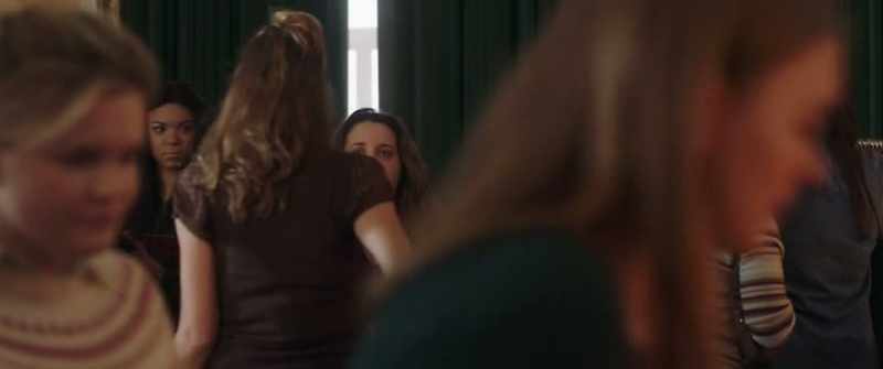 (WOMEN CLAMOURING)