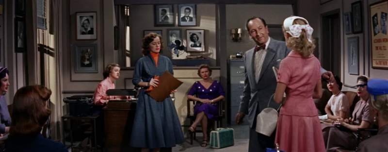 Wont you step in now please Mr Wallace she isnt on the list
