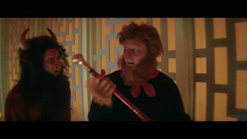 Wukong, what are you doing? - Don't worry. I'll put it back