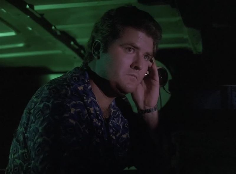 {y:i}[Castillo] Activate the beeper. You sure you wanna risk it?