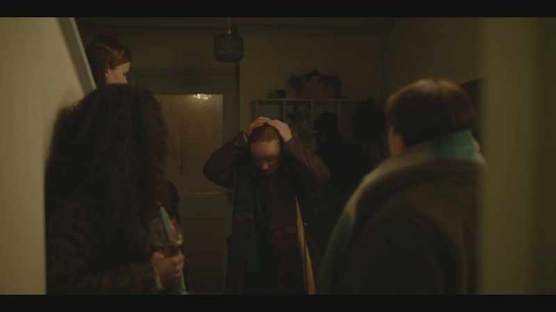 Yeah! SHE SLAMS DOOR