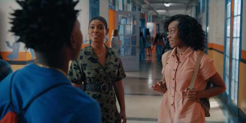 Yeah, yeah, will you walk Alexis to Ms. Rojas-Pierre's class please?