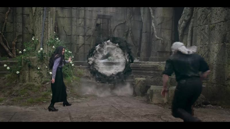 [Yennefer] Geralt! -[grunts]