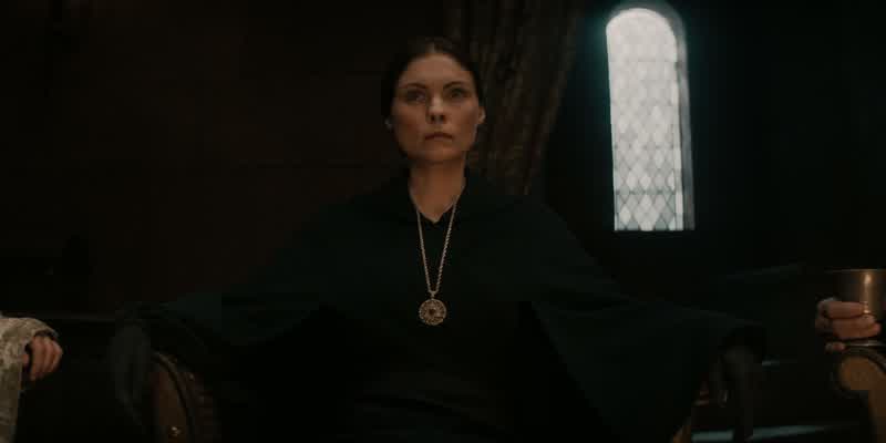 Yennefer's of elven blood?