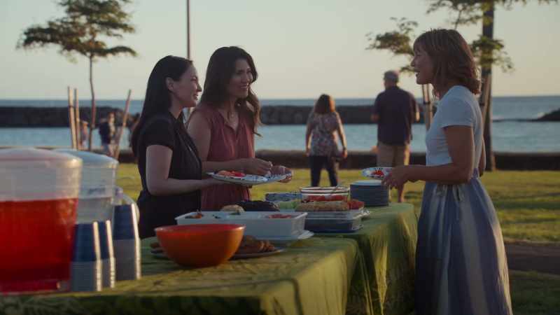 Yes, I'm Clara. It's nice to meet you. (chuckles)