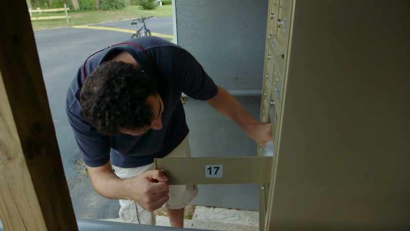 Yes, you've got mail! - Yes, I got mail. Let's see