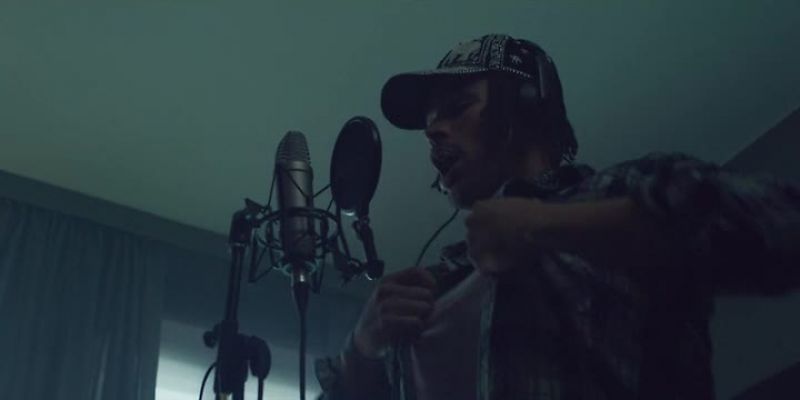Yo, yo, yo Your bitch says she hits the sack