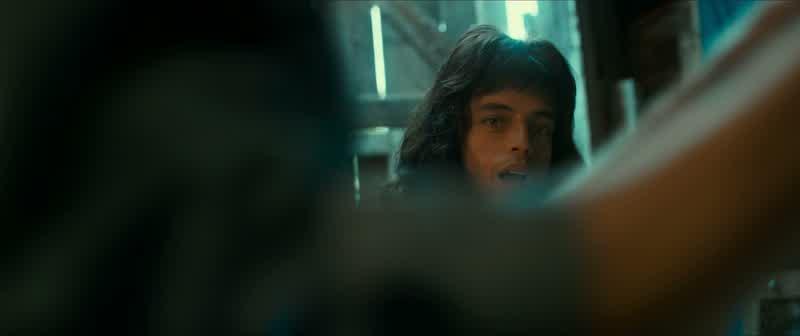 You call me sweetlike I'm some kind of cheeseIt's good WowWhen my hand's on your grease gunThat's very subtle isn't itIt's a metaphor BrianIt's just a bit weird RogerWhat exactly are you doing with