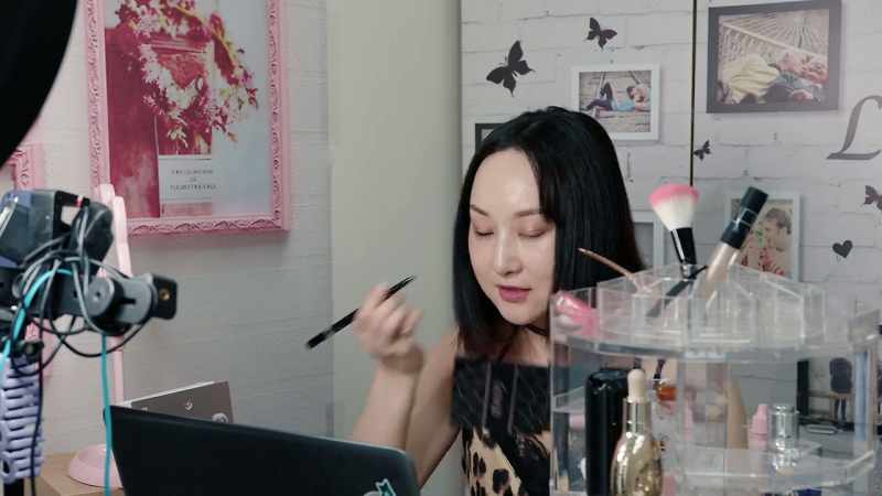 You can see this side is brighter after I applied the foundation