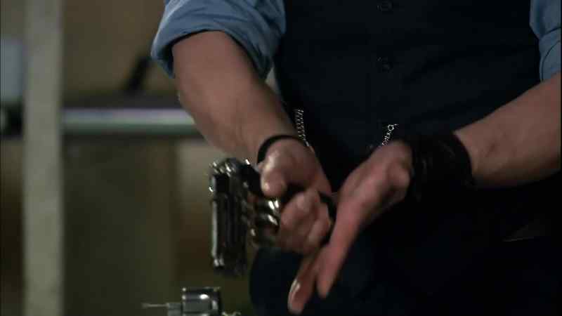 You can stick your hands like this, but you don't have to