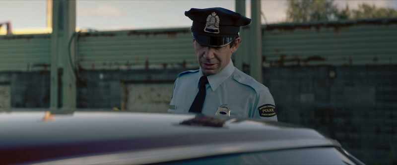 You can't drive here, sir. - I didn't know, I'm sorry
