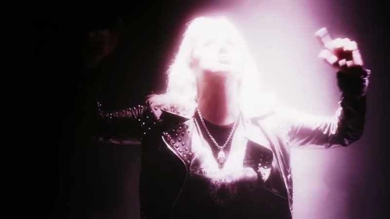 # You can't take my heart, my mind # This time, I won't let go