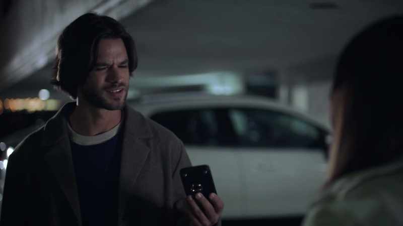 You dropped this. (traffic droning)