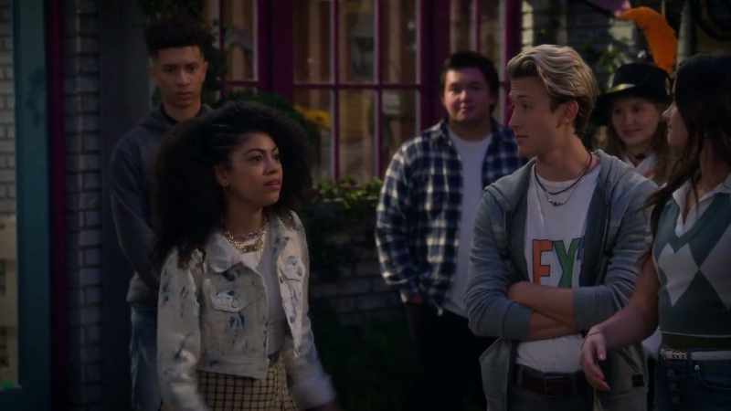 You dummies, he asked out the wrong person