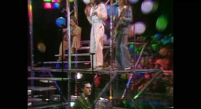 �� You got a built-in seat that makes you look effete... ♪