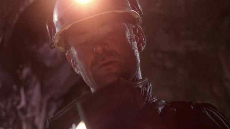 You got a fix on that Gulanite he's carrying?