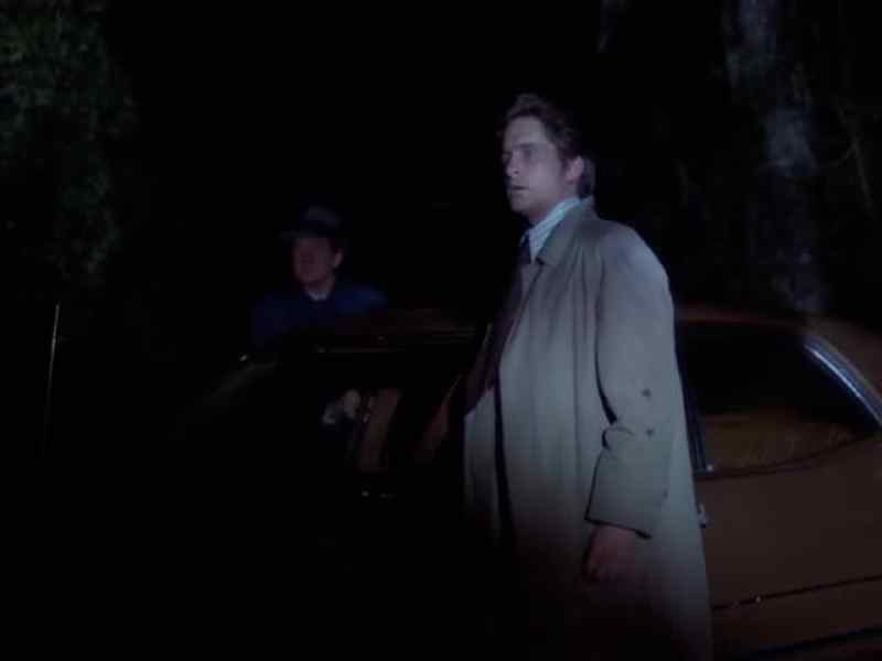 You got the flashlight?