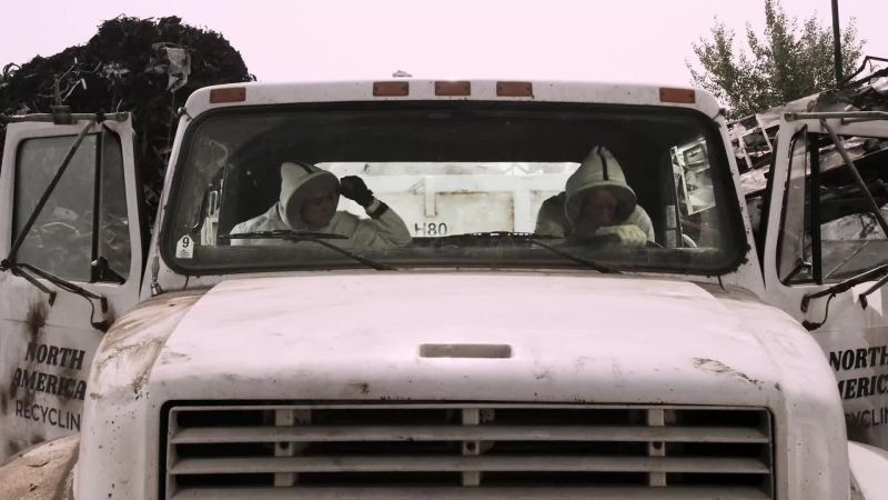 You got the keys? - Yeah