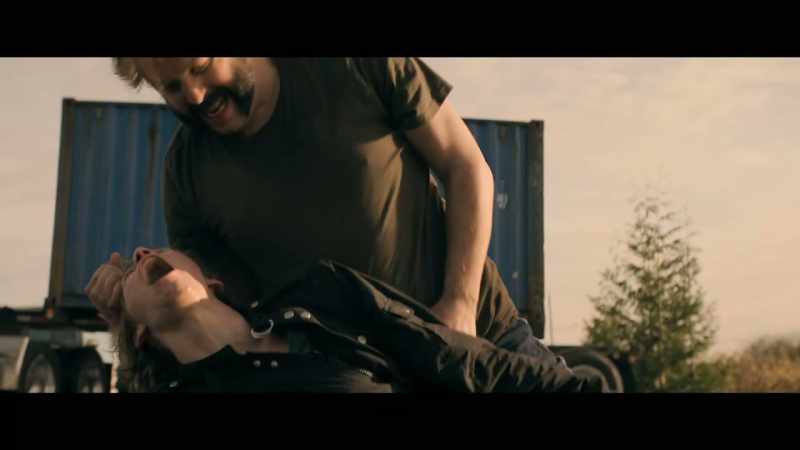 You got two choices, Romeo. -[grunts]