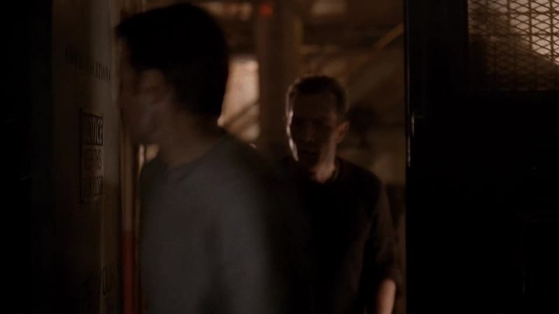 You know anything about radios, Agent Doggett?